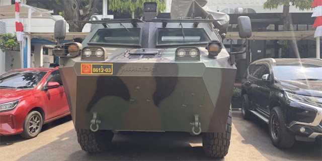 Dua Amfibi Anoa 6x6 Parkir di Kejagung, Ada Apa?