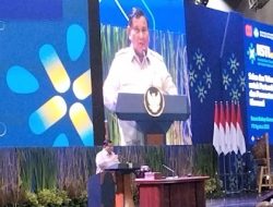 Prabowo Terkekeh Tahu Banyak Menterinya Alumni ITB: Yang Nyusun Kabinet Siapa?