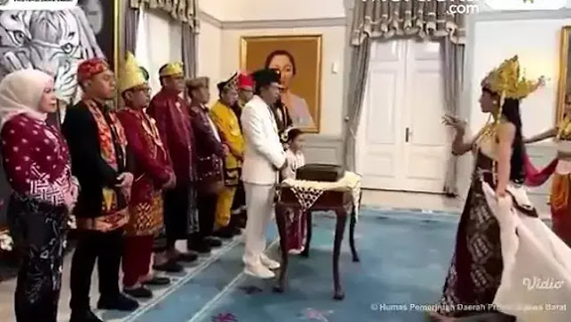 Dedi Mulyadi Viral Gegara Sosok Nyi Roro Kidul di Kirab Merah Putih, Netizen: Ini Bukan lagi Pentas Seni tapi Obsesi