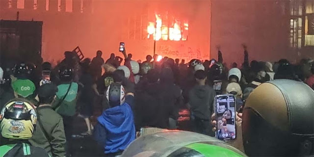 Ada Invisible Hand yang Bikin Aksi Cenderung Chaos