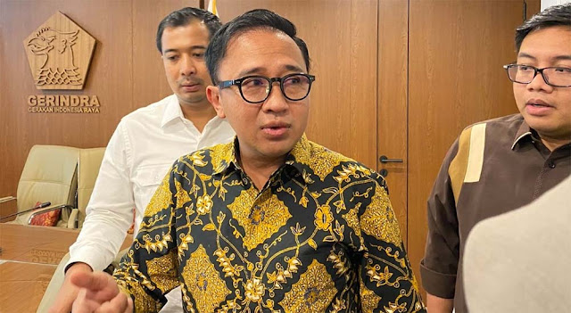 Saraswati Jadi Menpora Cuma Gosip