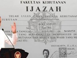 Perbedaan Foto Ijazah Jokowi sudah Dicurigai sejak Pendaftaran Pilgub DKI