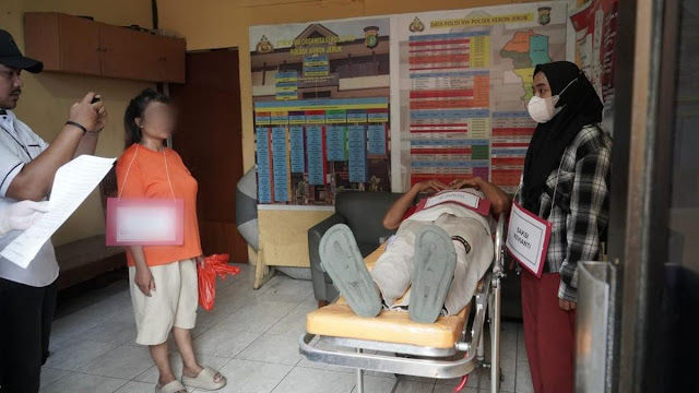 Cemburu, Istri di Jakbar Potong Burung Suami Pakai Cutter hingga Putus saat Korban Tidur