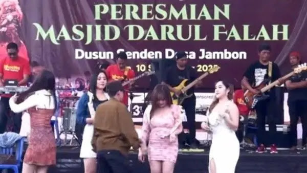 Viral Biduan Nyanyi saat Peresmian Masjid di Jateng, MUI: Ini Sudah Kelewatan!