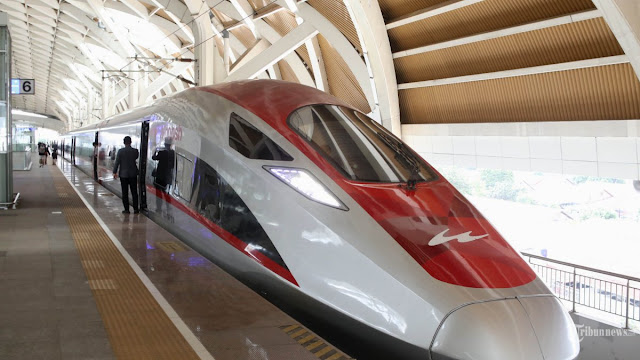 Mahfud MD Soroti Jaminan Rahasia Indonesia ke China untuk Proyek Kereta Cepat Whoosh: Nilai Bengkak, KPK Diminta Usut