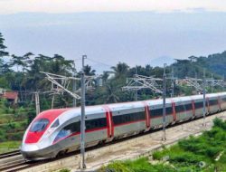 Ekonom Deteksi Rencana Jahat di Proyek Whoosh Bengkak 1,2 Miliar USD