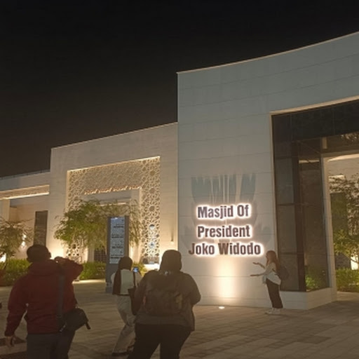 Viral Penampakan Masjid Jokowi di Abu Dhabi, Reaksi Netizen Bikin Ngakak