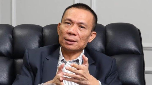 Rismon Sianipar Siap Diperiksa Sebagai Tersangka Besok, Klaim Punya Bukti Tak Rekayasa Ijazah Jokowi