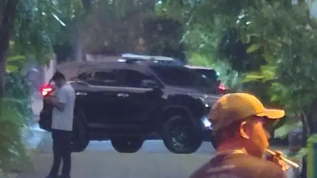 Roy Suryo Sindir Ada yang Cair Usai Eggi-Damai Temui Jokowi di Solo