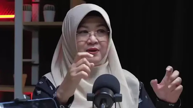 6 Versi Ijazah Jokowi Menurut Dokter Tifa, Termasuk dari Polda Metro Jaya