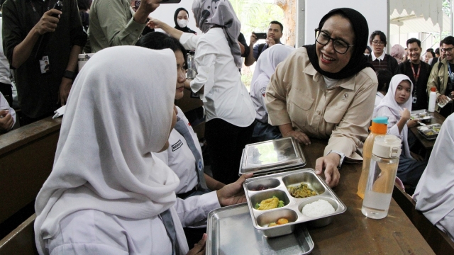 Target Nol Keracunan MBG 2026 BGN: Kontroversi Garansi Allah & Analisis Lengkap