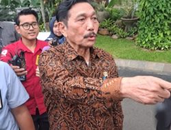 Luhut Pandjaitan Bantah Punya Saham Toba Pulp Lestari: Saya Jengkel, Mana Buktinya?