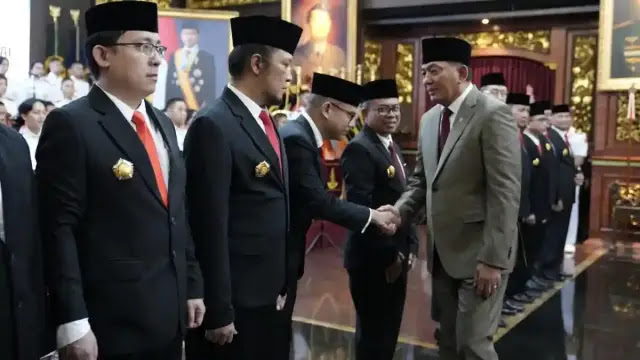 Menhan Sjafrie Lantik 12 Tenaga Ahli DPN, Termasuk Noe Letto dan Anak Hotman Paris