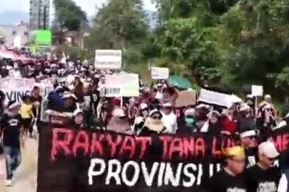 Demo Provinsi Luwu Raya Blokade Trans Sulawesi: Aktivitas Lumpuh Total, Dampak & Analisis