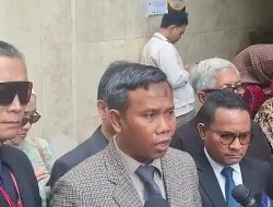 Ahmad Khozinudin Tolak Perdamaian Kasus Ijazah, Beberkan Dugaan SOP Solo untuk Adu Domba
