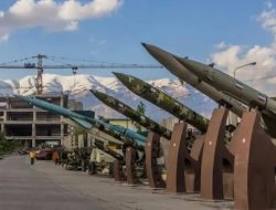 Eskalasi Militer AS-Iran: Kapal Induk USS Abraham Lincoln Dikerahkan, Iran Klaim Siap Tempur