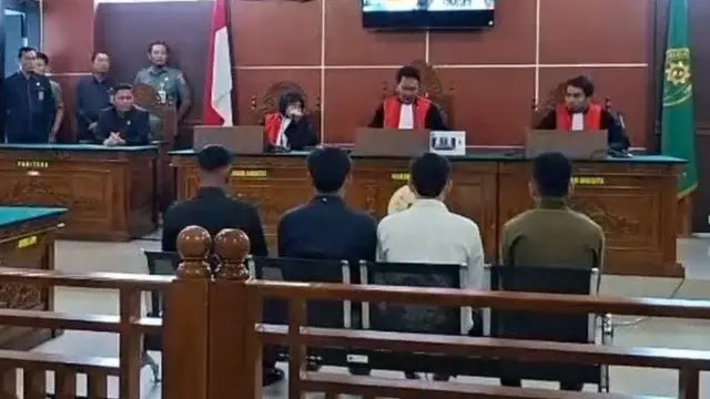 4 Pemuda Aniaya Maling Bawah Umur Divonis 3 Bulan Percobaan & Kerja Sosial 150 Jam