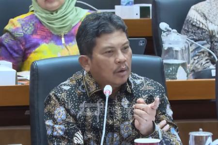 Dirut BPJS Kesehatan Tantang Anggota DPR: Kalau Bisa Rapikan Data PBI, Saya Gaji - Debat Panas Soal Peserta Nonaktif