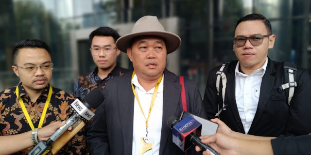 Boyamin Saiman Kritik Jokowi Soal UU KPK: Dinilai Cari Muka, Ini Analisis Lengkapnya