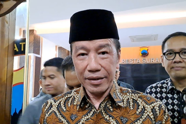 Dukungan untuk Jokowi Luntur? Analisis Kritik Partai & Masyarakat Terhadap Manuver Politik