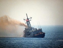 Krisis AS vs Iran 2024: Analisis Militer Terkini & Kilas Balik Pertempuran Laut 1988