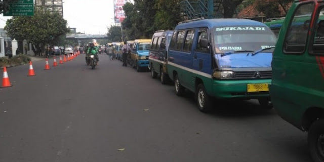 Larangan Angkot & Gojek Saat Lebaran: Solusi Macet atau Masalah Sosial?