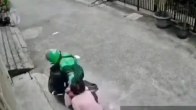 Viral Aksi Jambret Lansia di Jelambar: Pelaku Berjaket Ojol Pura-pura Menolong, Akhirnya Ditangkap