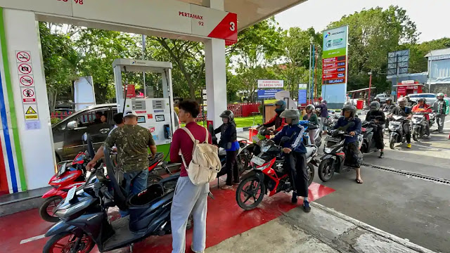 Antrean BBM Panjang: DPR Desak Pemerintah Jujur Soal Stok dan Distribusi