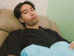 Vidi Aldiano Meninggal Dunia: Penyebab, Perjuangan Kanker Ginjal, dan Ucapan Duka Artis