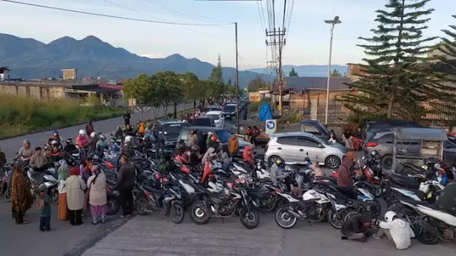 Panic Buying BBM di Sumatera: Antrean Panjang SPBU Imbas Isu Kenaikan Harga