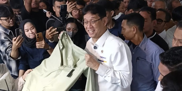 Rupiah Sentuh Rp17.000, Menkeu Purbaya: Ekonomi Indonesia Masih Ekspansi, Resesi Jauh