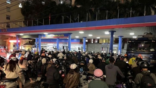 Panic Buying BBM di Vietnam: Antrean Panjang & Harga Melonjak Imbas Konflik AS-Iran