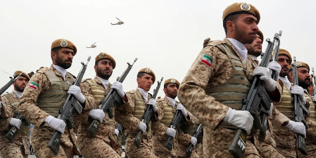 Iran Kerahkan 1 Juta Tentara Hadapi AS: Analisis Ancaman Invasi Darat & Ketegangan Selat Hormuz
