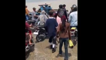 Fakta Mengharukan: Pakaian yang Diledek Kampungan Ternyata Hadiah Terakhir dari Almarhumah Ibu