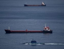 Iran Buka Rute Alternatif Selat Hormuz: Ancaman Ranjau Laut & Dampak Global