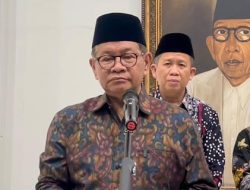 Harga Plastik Naik 80%: Solusi Daun Pisang untuk UMKM Menurut Gubernur DKI