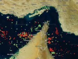 Blokade AS di Selat Hormuz Paksa 21 Kapal Putar Balik: Dampak Harga Minyak & Krisis Global