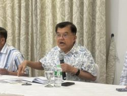 JK Desak Jokowi Tunjukkan Ijazah Asli: Penyebab & Dampak Polemik 2 Tahun