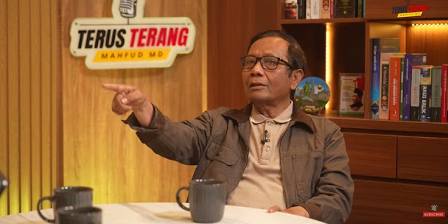 Mahfud MD Bela Saiful Mujani: Analisis Hukum Tuduhan Makar yang Mengada-ada