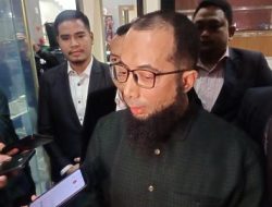 Ustaz Khalid Basalamah Rampung Diperiksa KPK, Tegaskan Dirinya Saksi Bukan Tersangka