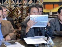 Roy Suryo Ungkap Kejanggalan Ijazah Jokowi: Embos Universitas Berbeda, Dugaan Pemalsuan Dokumen