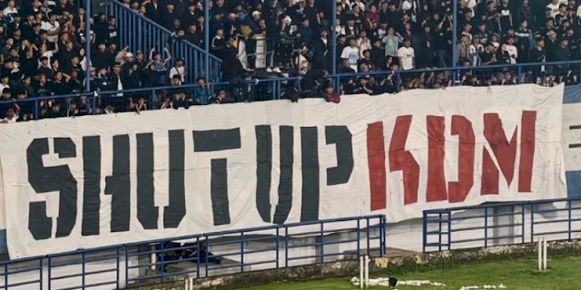 Dedi Mulyadi Santai Dihadang Spanduk Shut Up KDM, Tegaskan Bonus Rp1 Miliar untuk Persib Sudah Legal