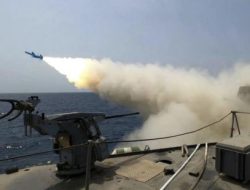 Konflik Iran vs AS Memanas: Militer AS Ledakkan 6 Kapal Iran di Selat Hormuz