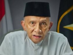 Amien Rais Sebut Menko Curi Curi Curhat Susah Temui Prabowo karena Terhalang Teddy Indra Wijaya