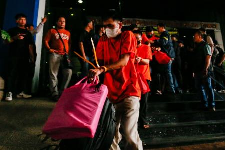 Bareskrim dan PPATK Bongkar Sindikat Judi Online Internasional di Hayam Wuruk Plaza, 320 WNA Diamankan