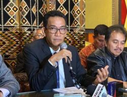 Refly Harun Sebut Peluang Berkas Ijazah Jokowi P21 Sangat Kecil, Ini Analisisnya