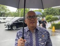 Presiden Prabowo Panggil Menteri Ekonomi dan Danantara Bahas Pelemahan Rupiah