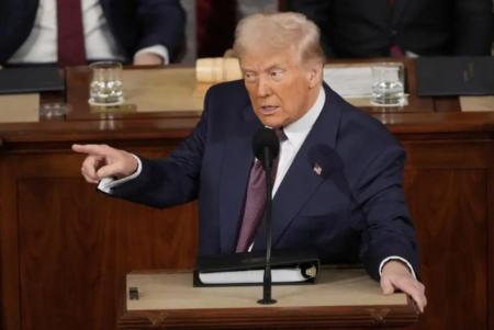Trump Beri Waktu Diplomasi Iran, Serangan Militer Ditunda