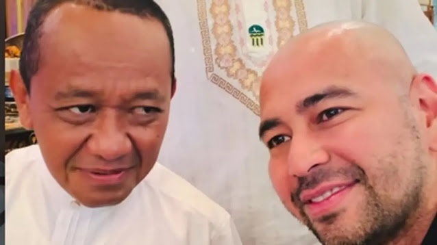 Raffi Ahmad Plontos Usai Haji, Momen Haru Cukur Rambut dan Nasihat Bahlil Lahadalia
