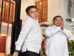 Seskab Teddy Dinilai Keliru Tanggapi Kritik Dino, Emrus: Itu Tugas Bakom, Bukan Sekretaris Kabinet